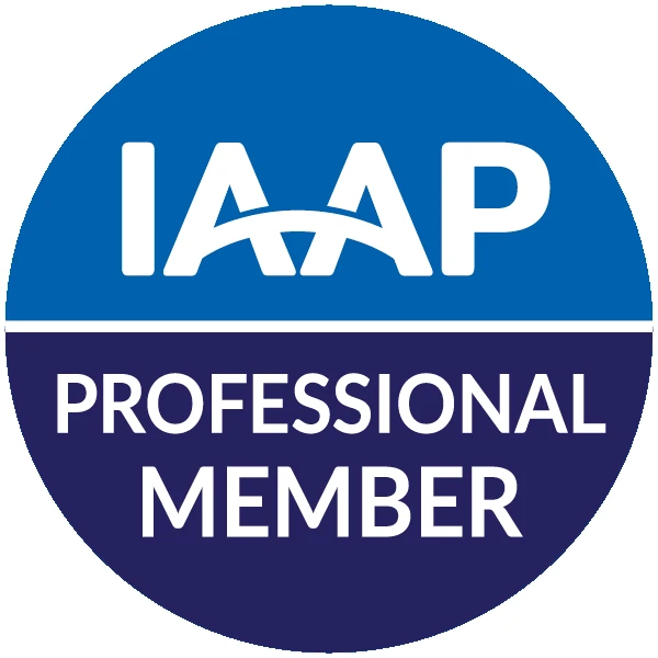 Badge IAAP Professional Member.